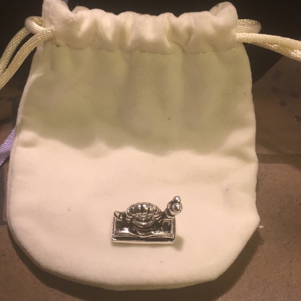 Charm - Picture 3 of 6